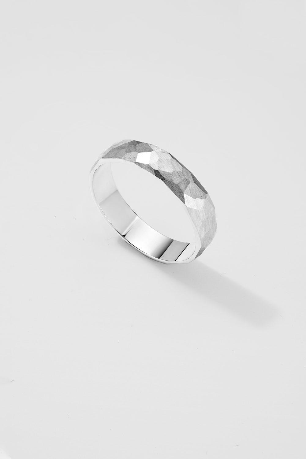 Обручальное кольцо «Грани» широкое