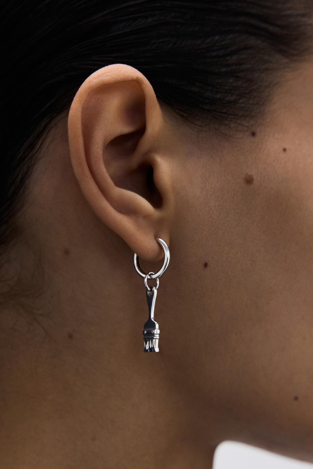 Avgvst x Crosby Studios Тринкет Кисть