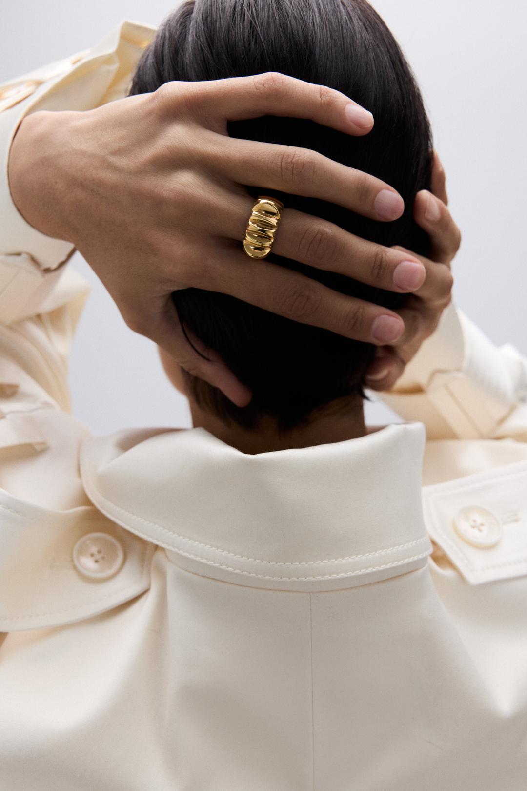 Кипящее кольцо с позолотой