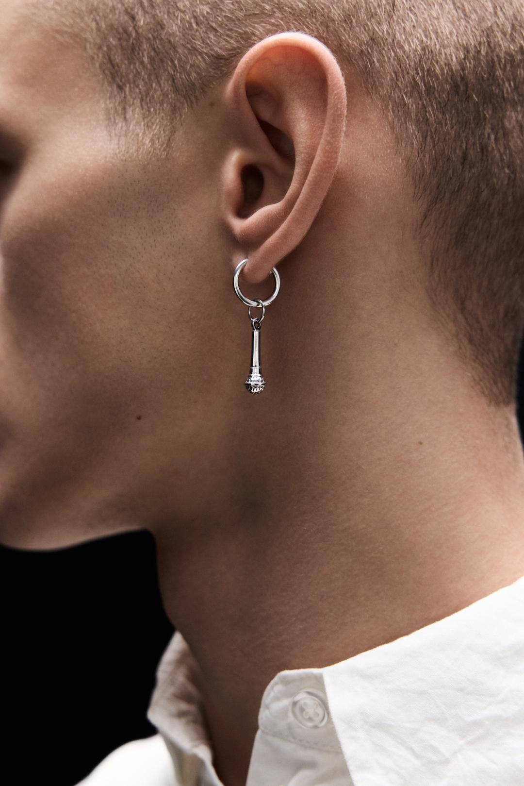 Avgvst x Crosby Studios Тринкет Микрофон