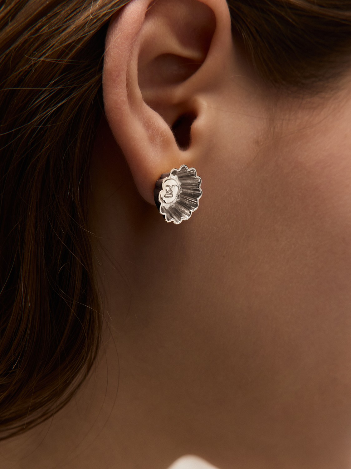 Avgvst x J.Kim Серьги мини-кексницы