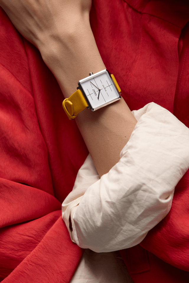 Часы Avgvst x Ракета с двумя ремнями