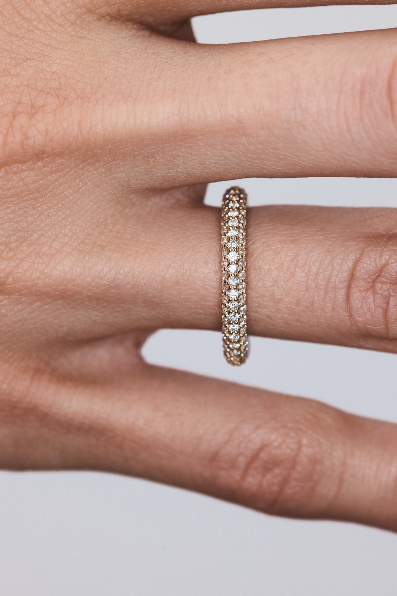 То самое кольцо с бриллиантами из лимонного золота