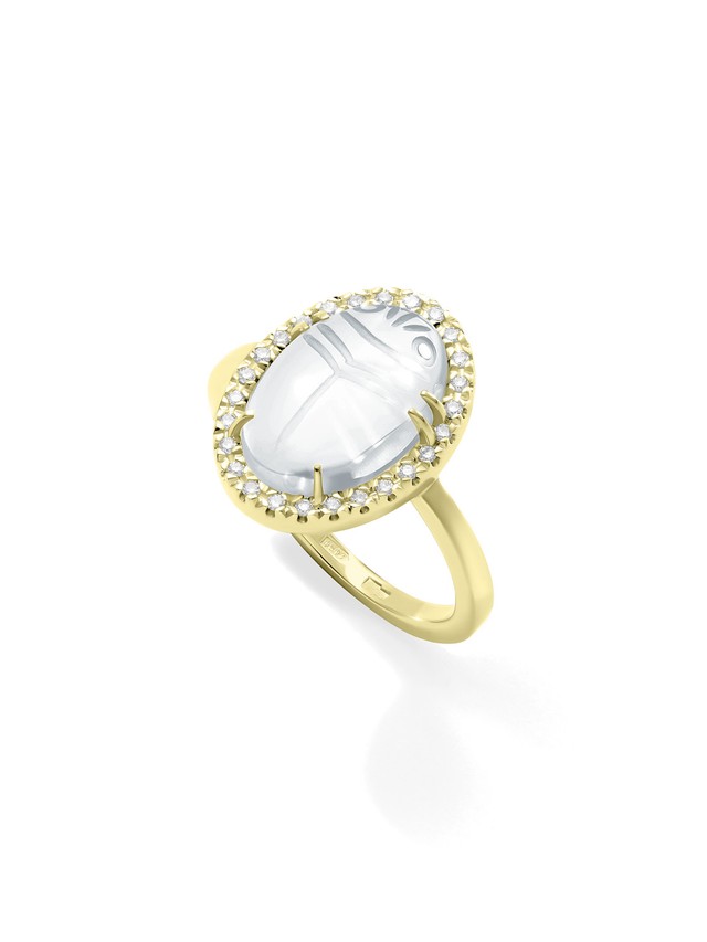 Кольцо Скарабей из лимонного золота